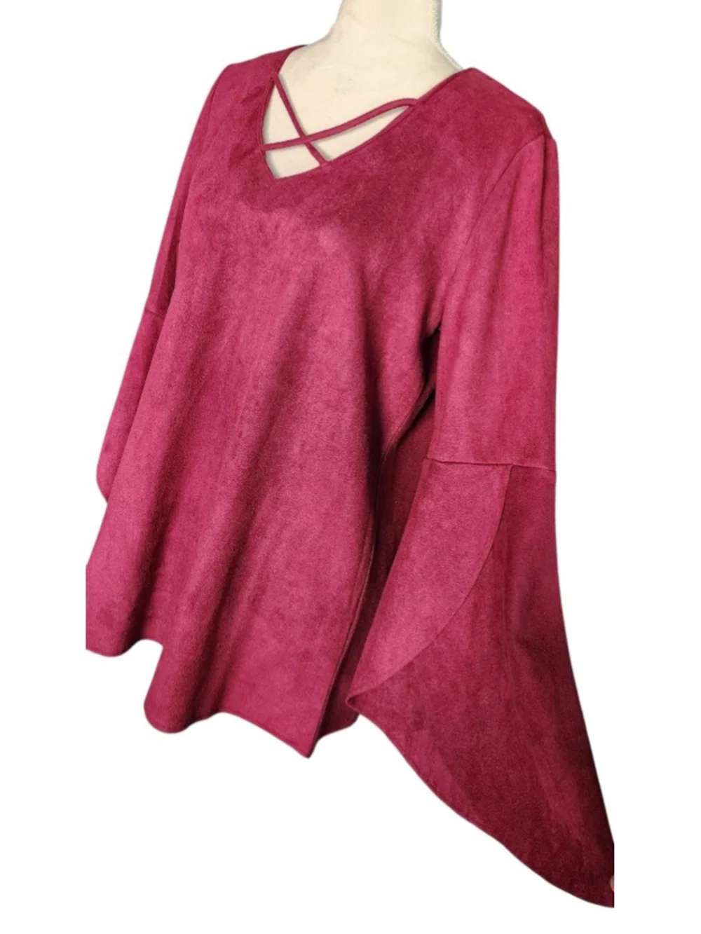 Joh Womens Burgundy Faux Suede Bell Sleeve Tunic Top M Keyhole Crisscross Blouse